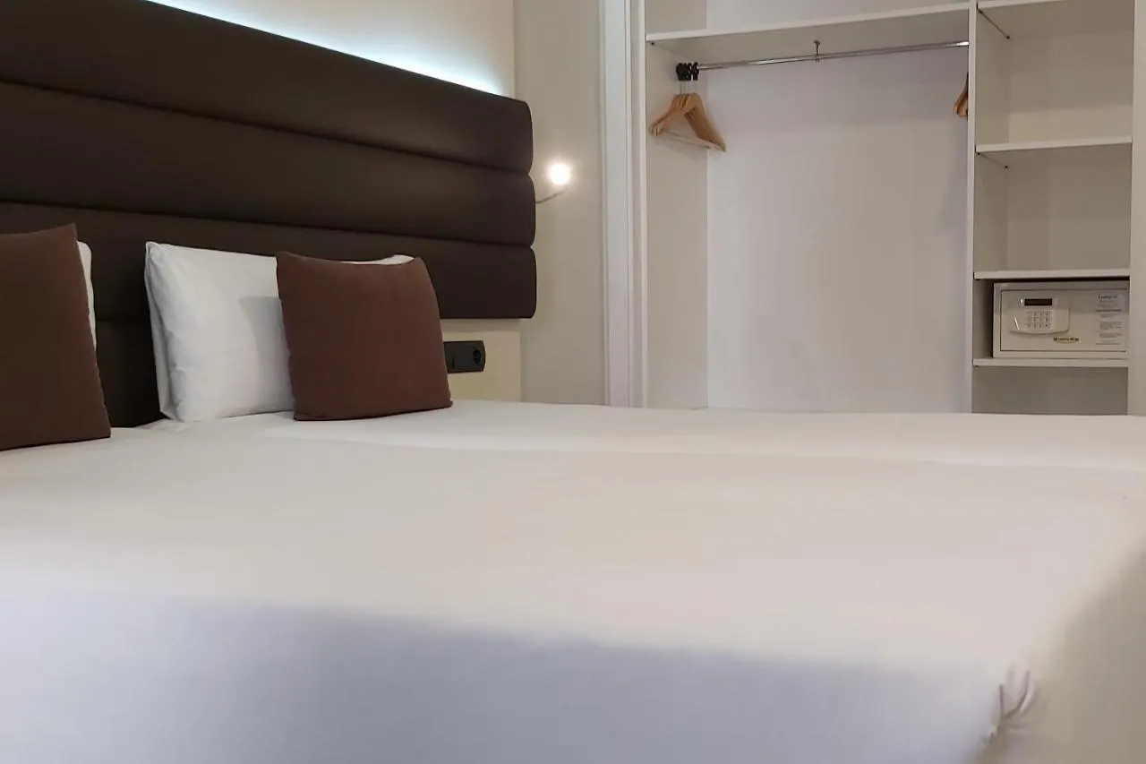 Bcn Urbaness Hotels Del Comte Barcelona